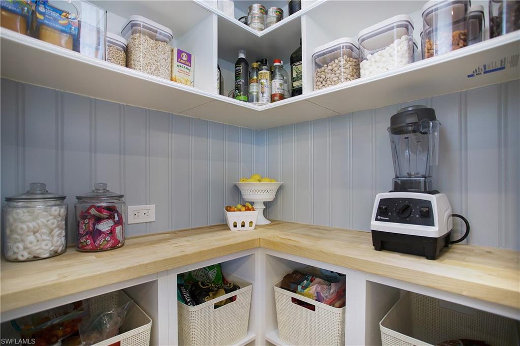 CORKSCREW ESTATES - Residential