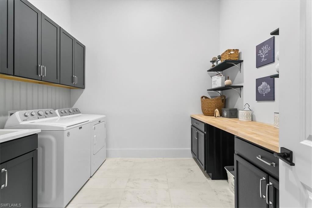 CORKSCREW ESTATES - Residential