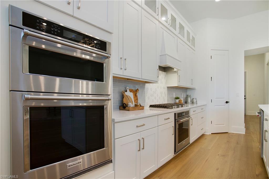 CORKSCREW ESTATES - Residential