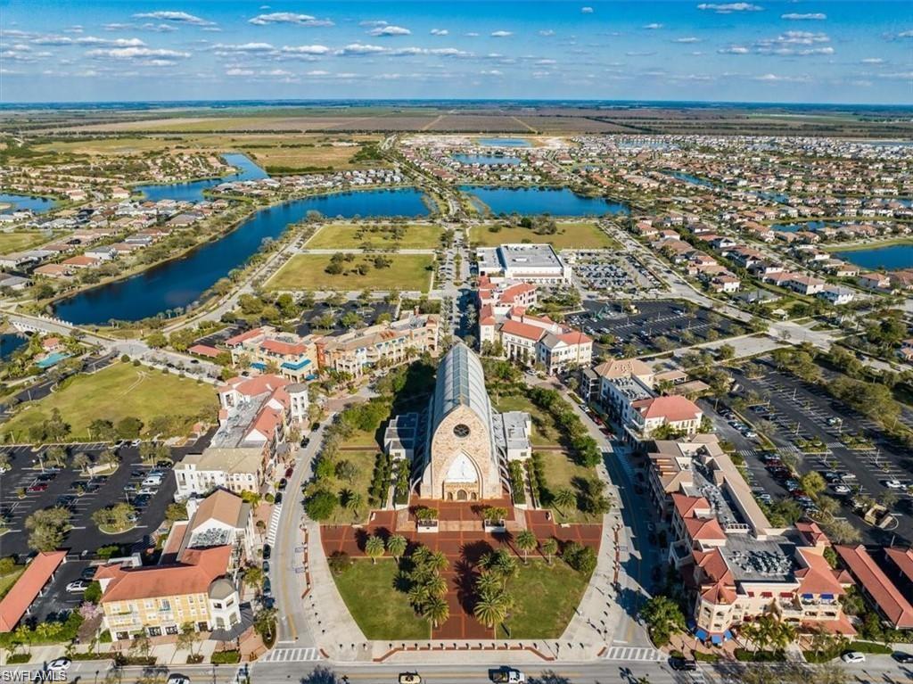 THE RESIDENCES AT LA PIAZZA - Residential Lease