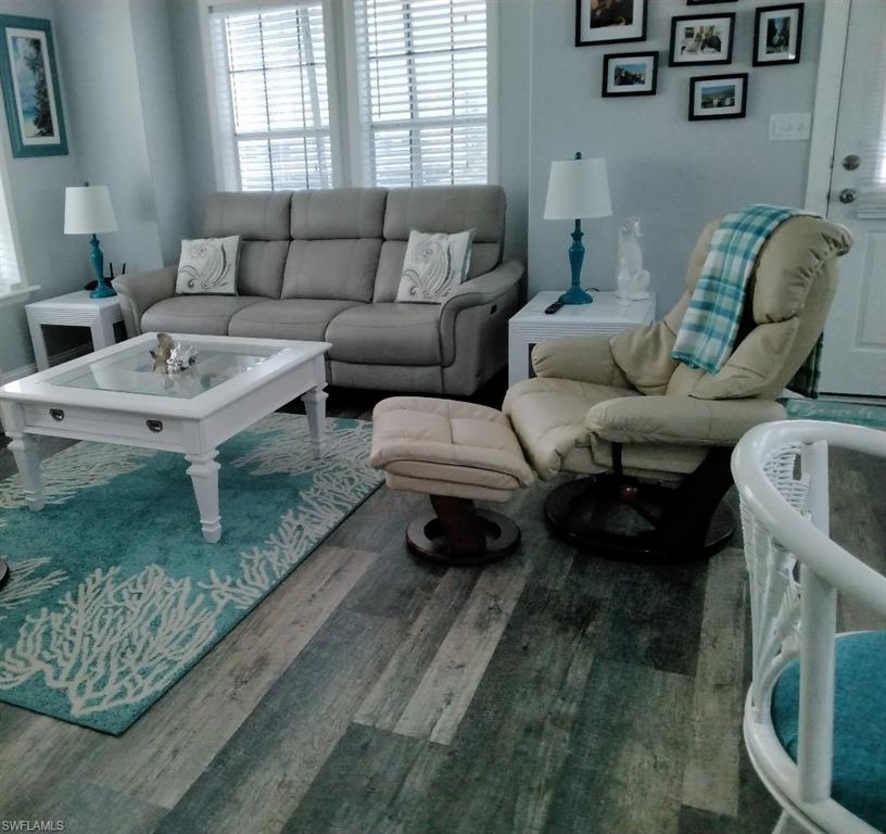 THUNDERBIRD MOBILE HOMES - Residential