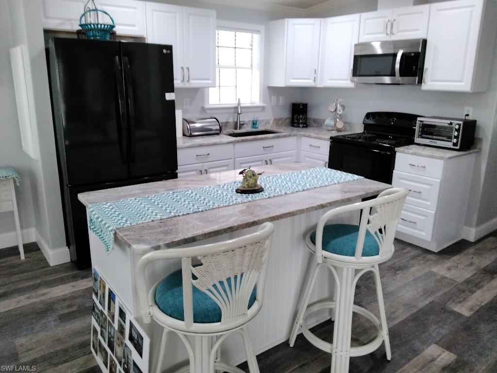 THUNDERBIRD MOBILE HOMES - Residential