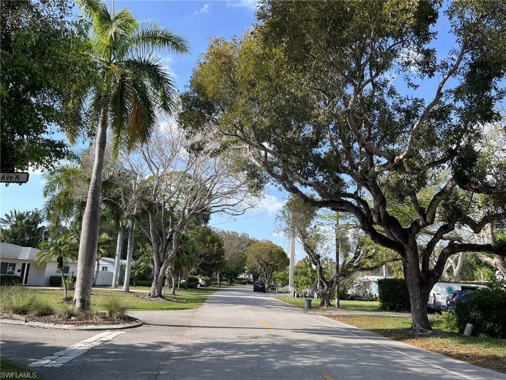 Photo of 930 13th ST N, NAPLES, FL 34102 (MLS # 226013342)