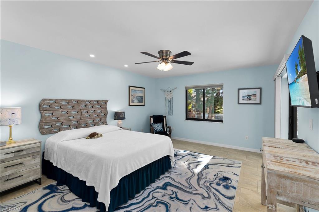 MARCO BEACH - Residential