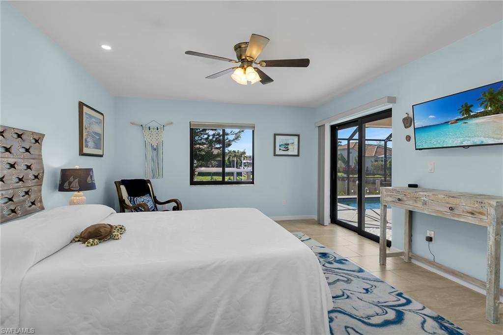 MARCO BEACH - Residential