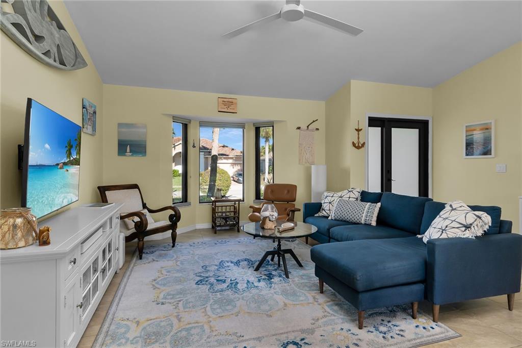 MARCO BEACH - Residential