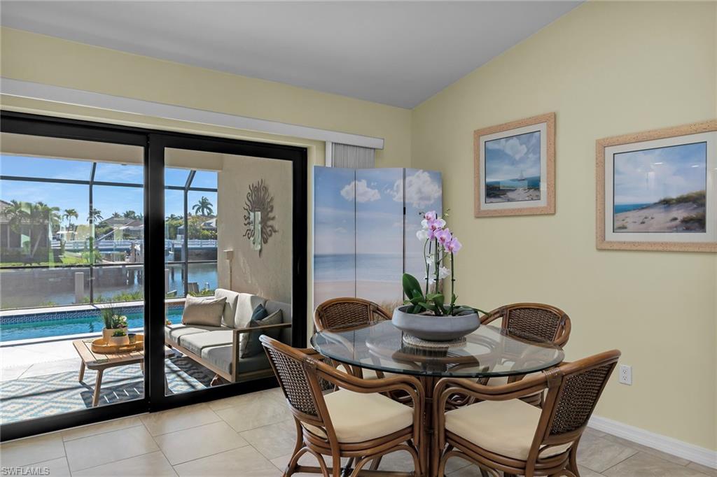 MARCO BEACH - Residential