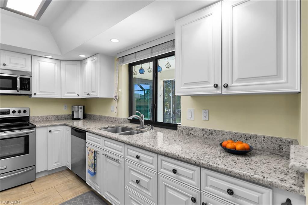 MARCO BEACH - Residential