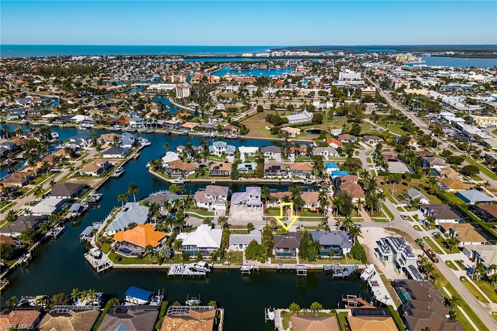 MARCO BEACH - Residential