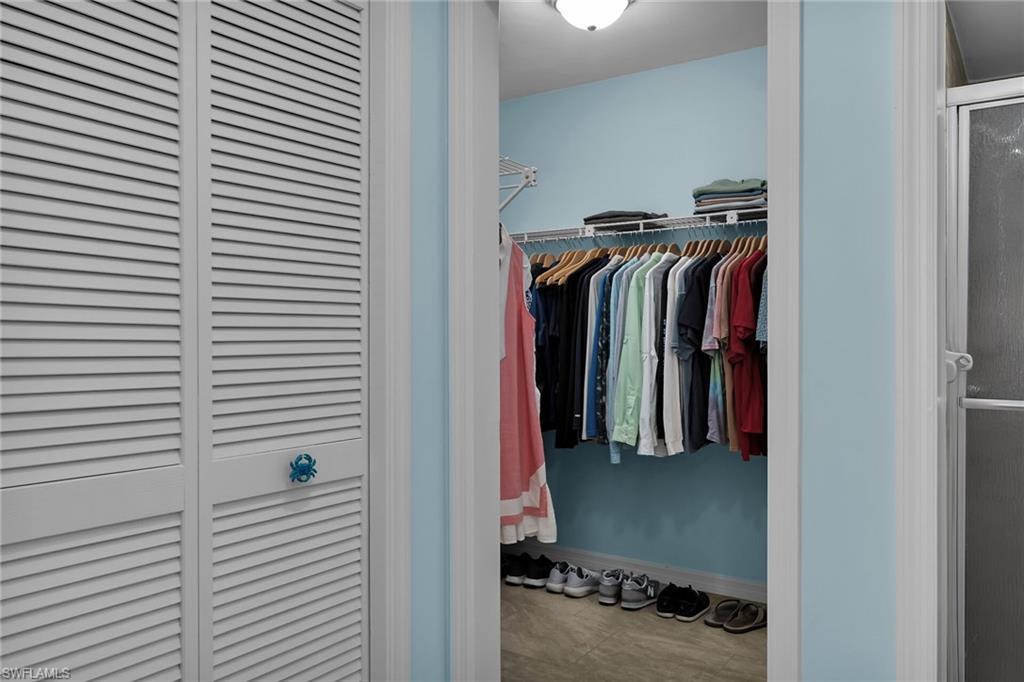 MARCO BEACH - Residential