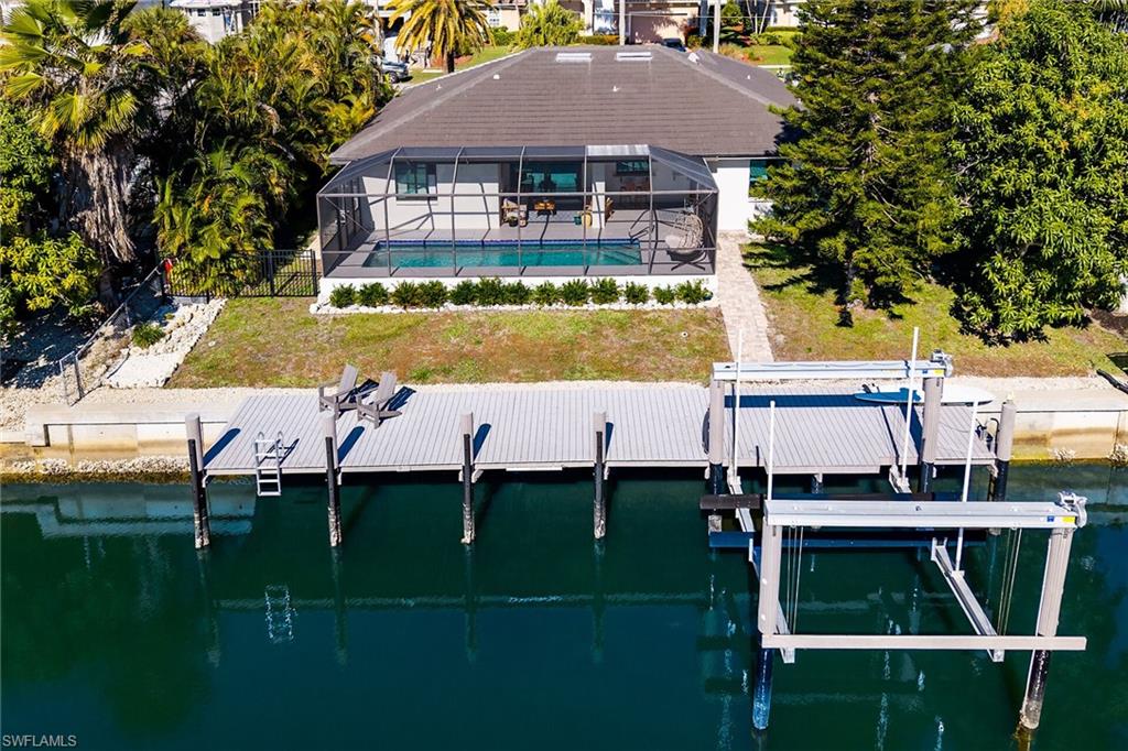 MARCO BEACH - Residential