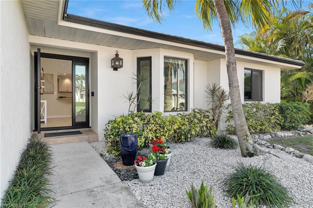 MARCO BEACH - Residential