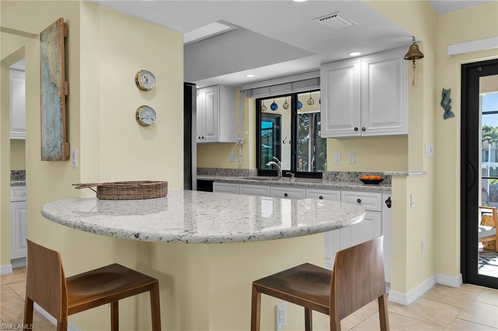 MARCO BEACH - Residential