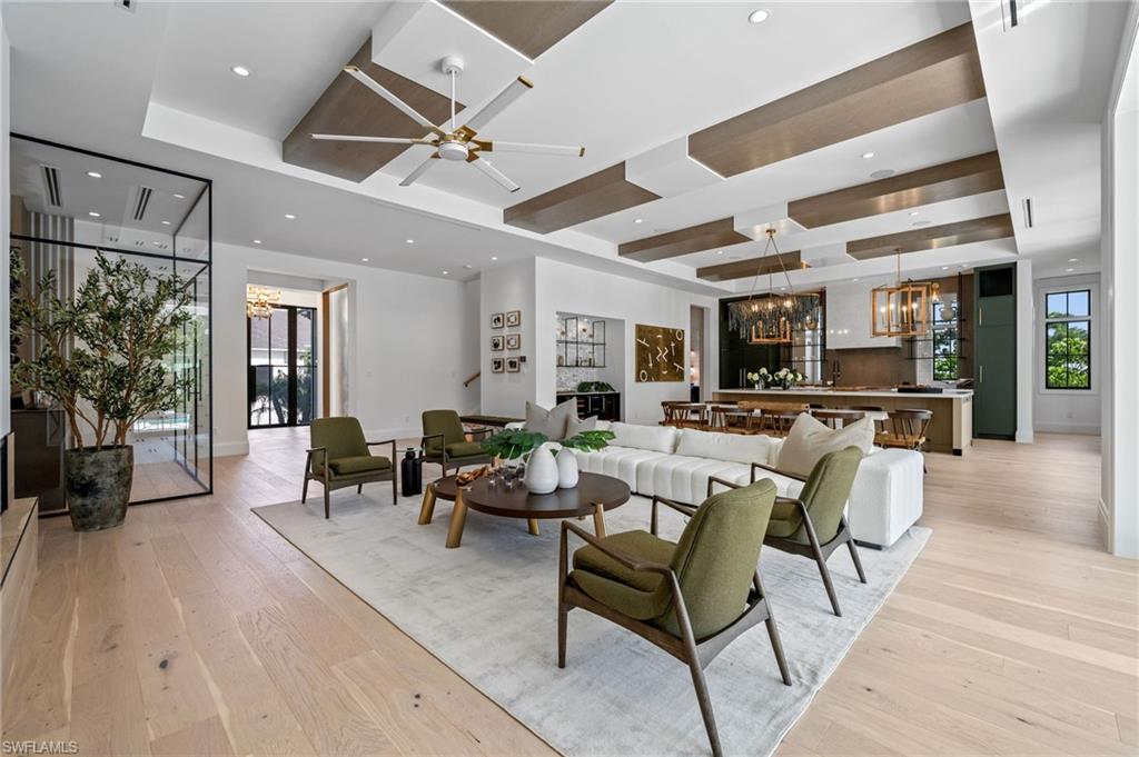 PARK SHORE - Residential