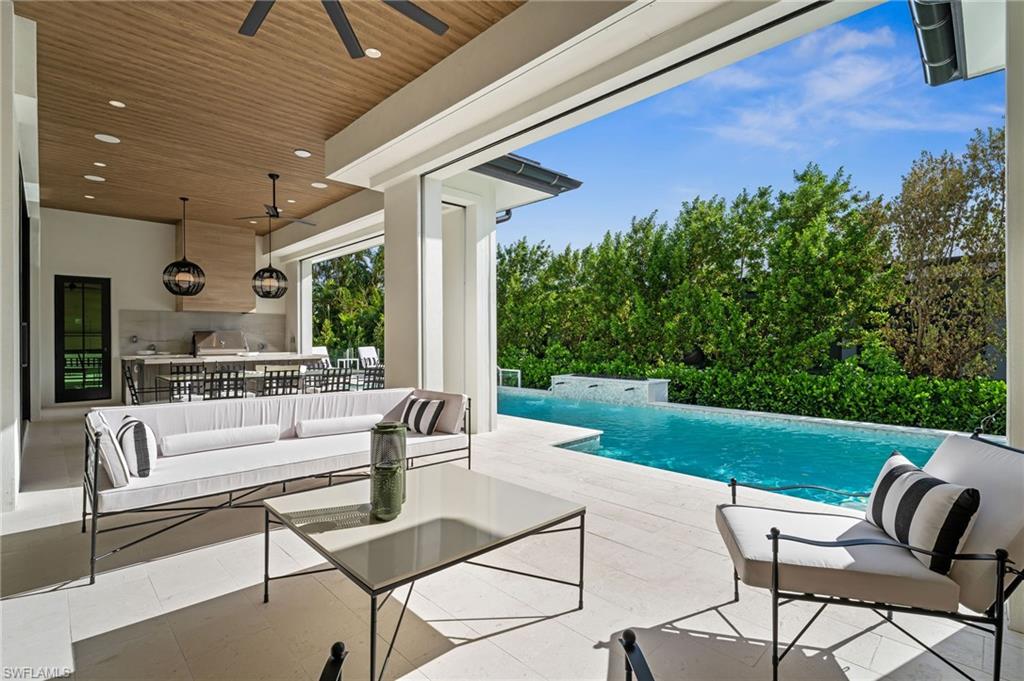 PARK SHORE - Residential