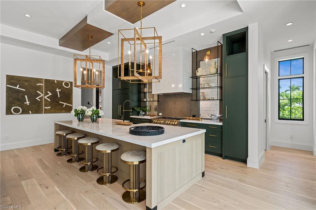 PARK SHORE - Residential