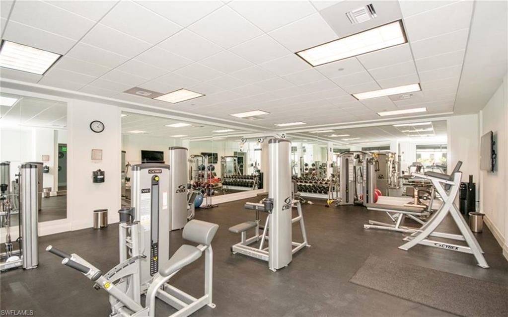 NAPLES SQUARE - Residential