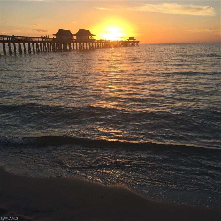 NAPLES SQUARE - Residential