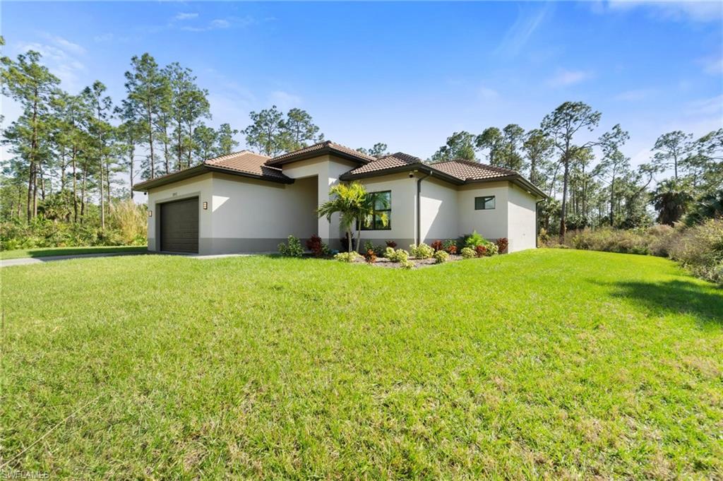 GOLDEN GATE ESTATES - Residential