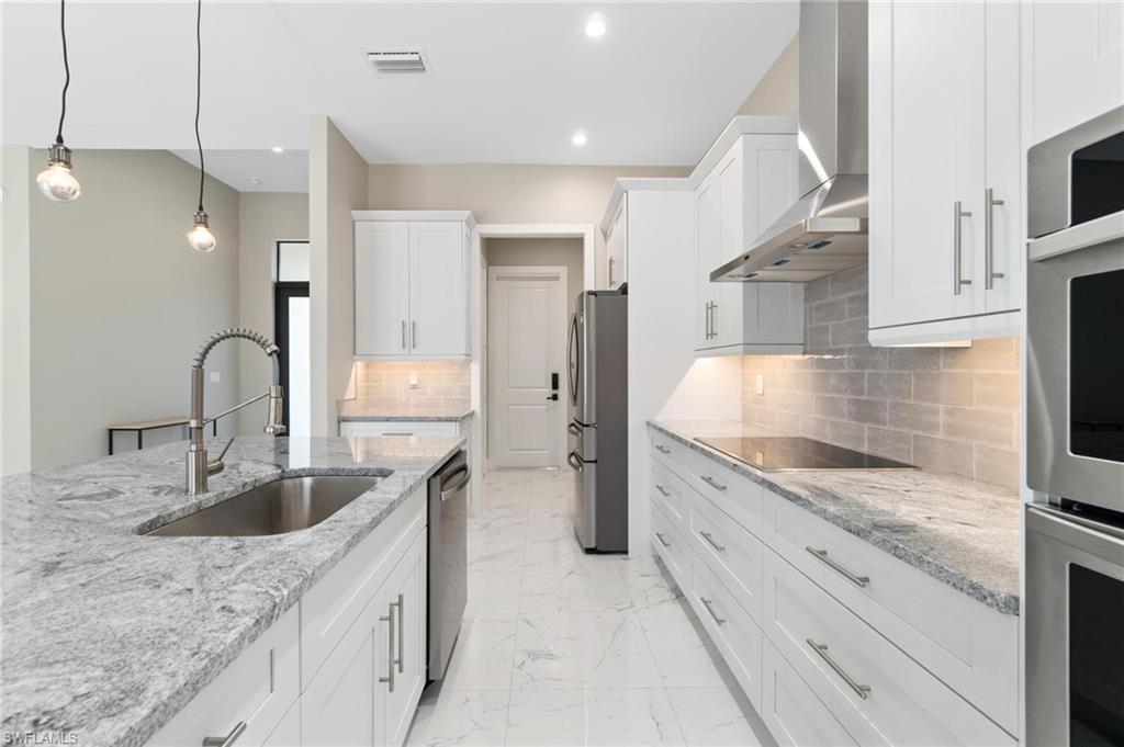 GOLDEN GATE ESTATES - Residential