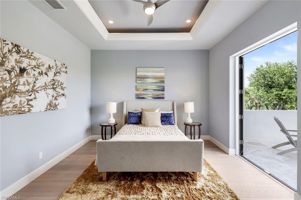 MOORINGS - Residential