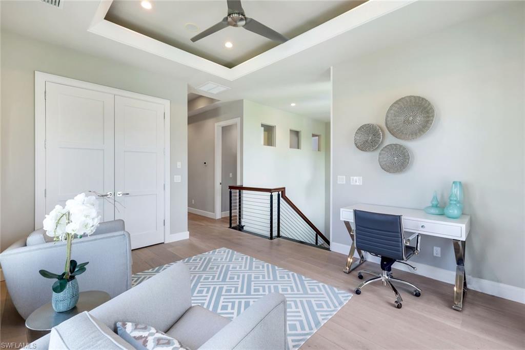 MOORINGS - Residential