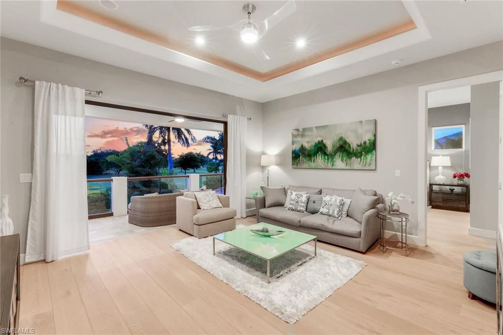 MOORINGS - Residential