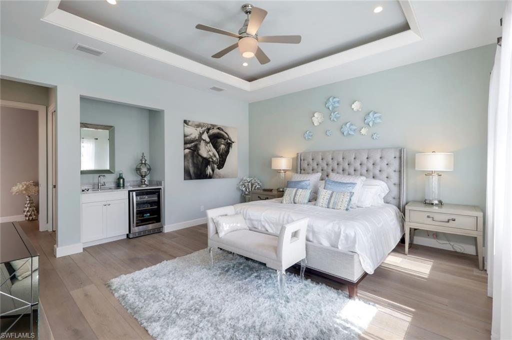 MOORINGS - Residential