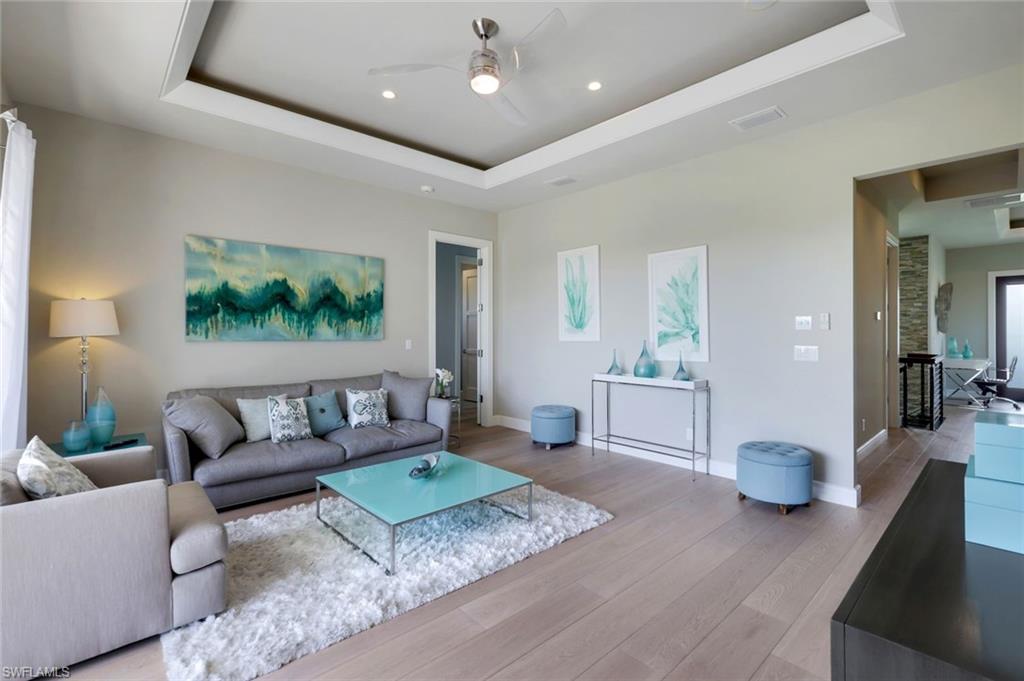 MOORINGS - Residential