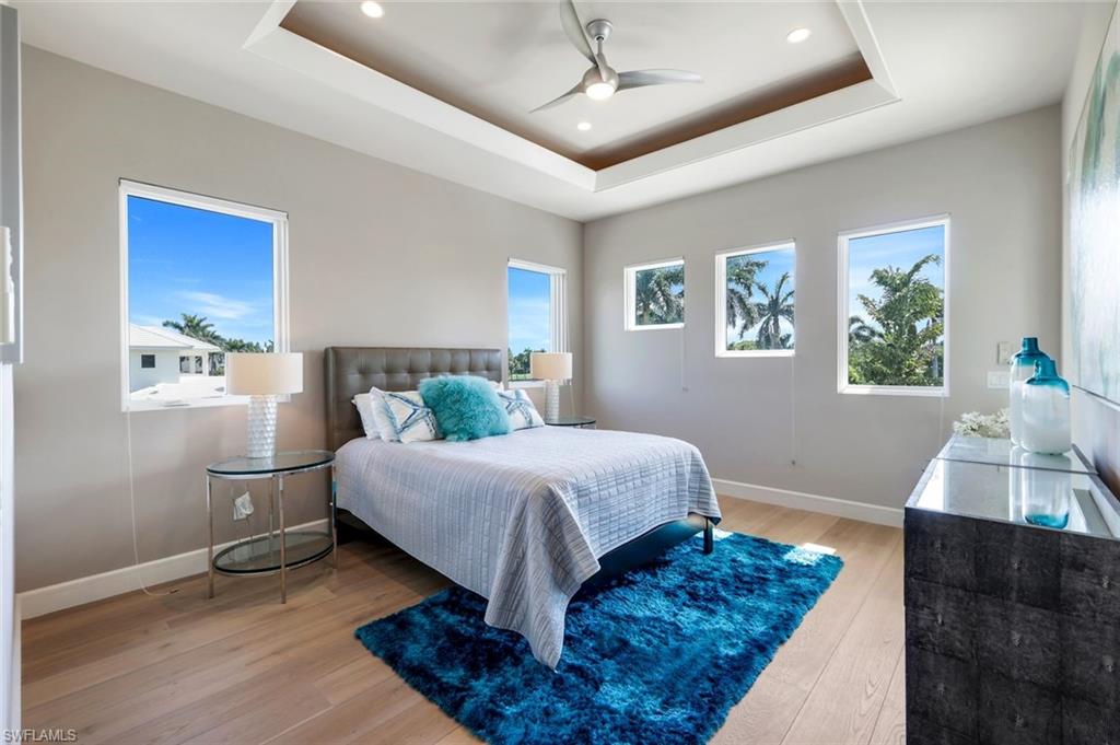 MOORINGS - Residential