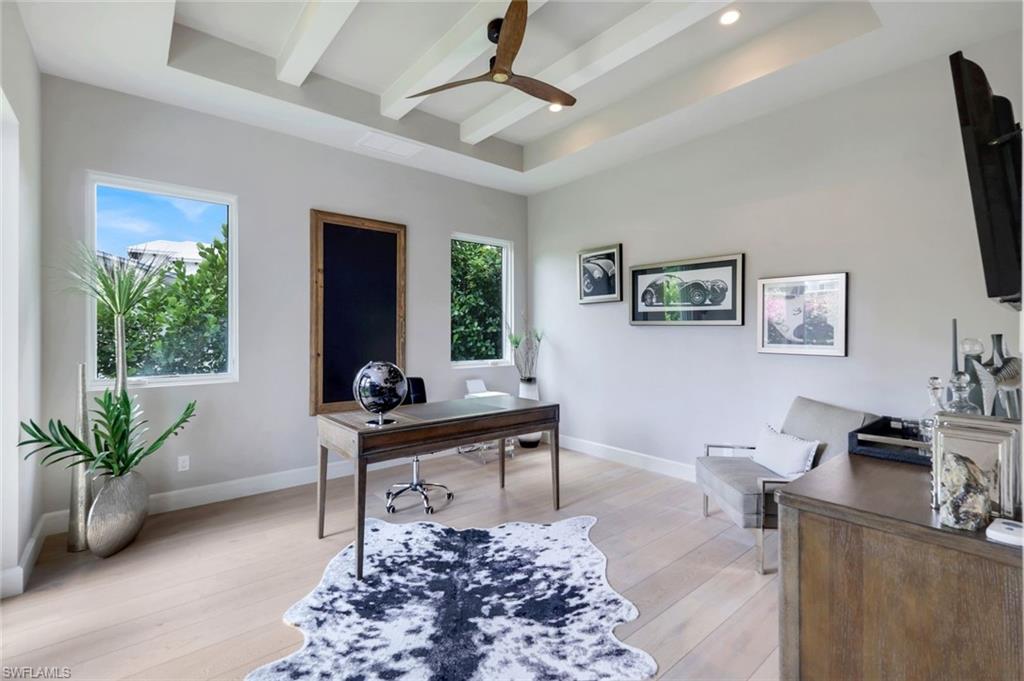 MOORINGS - Residential