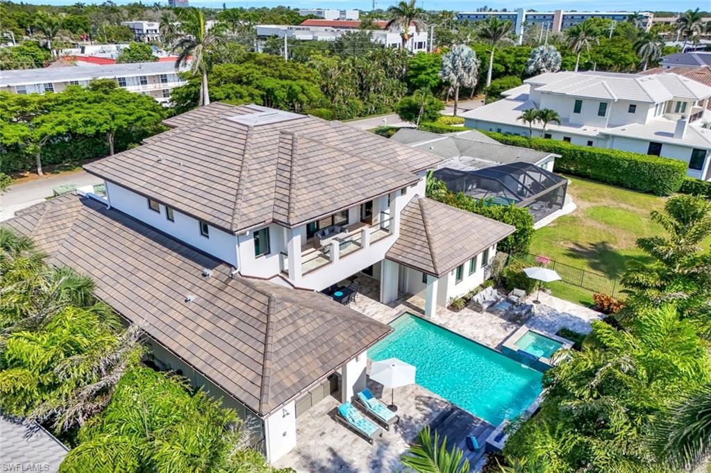 MOORINGS - Residential