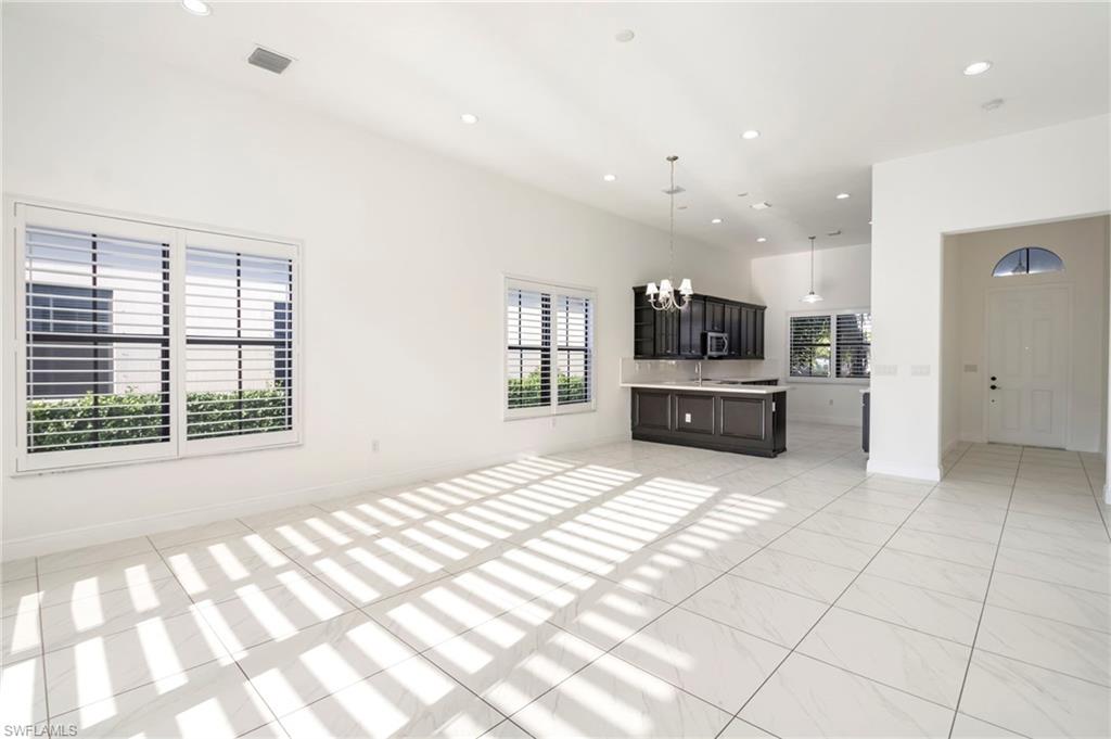 MAPLE RIDGE - Residential Lease