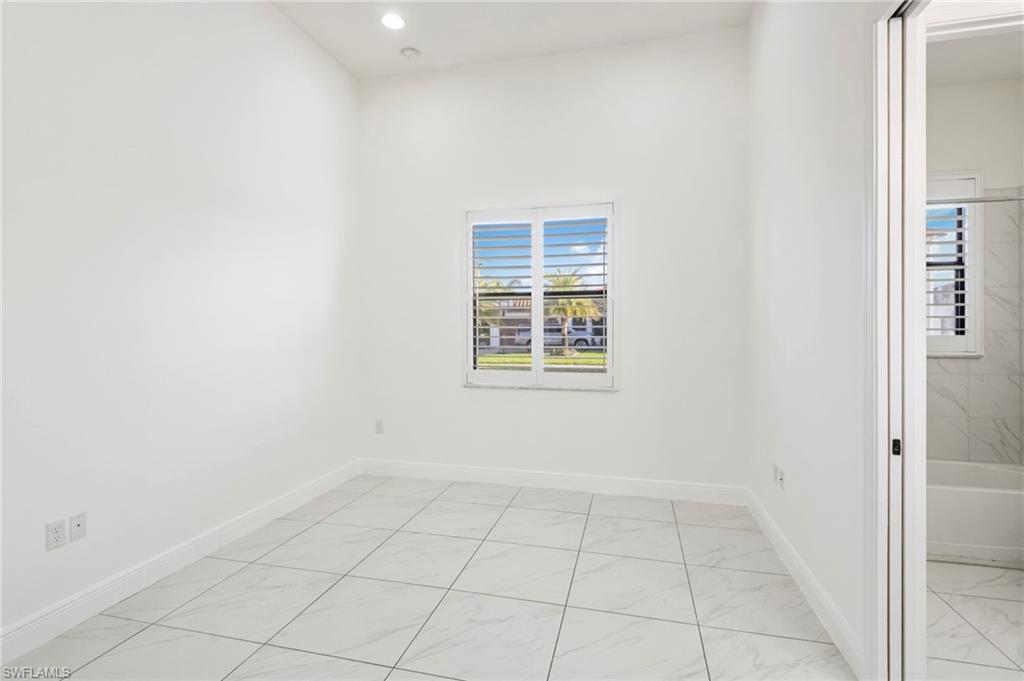 MAPLE RIDGE - Residential Lease