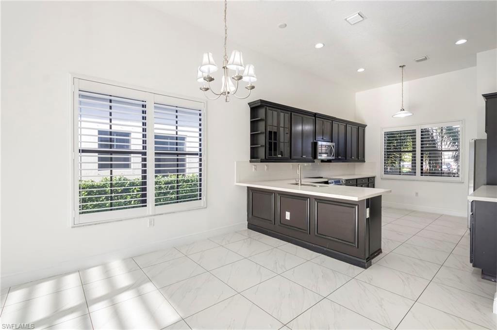 MAPLE RIDGE - Residential Lease