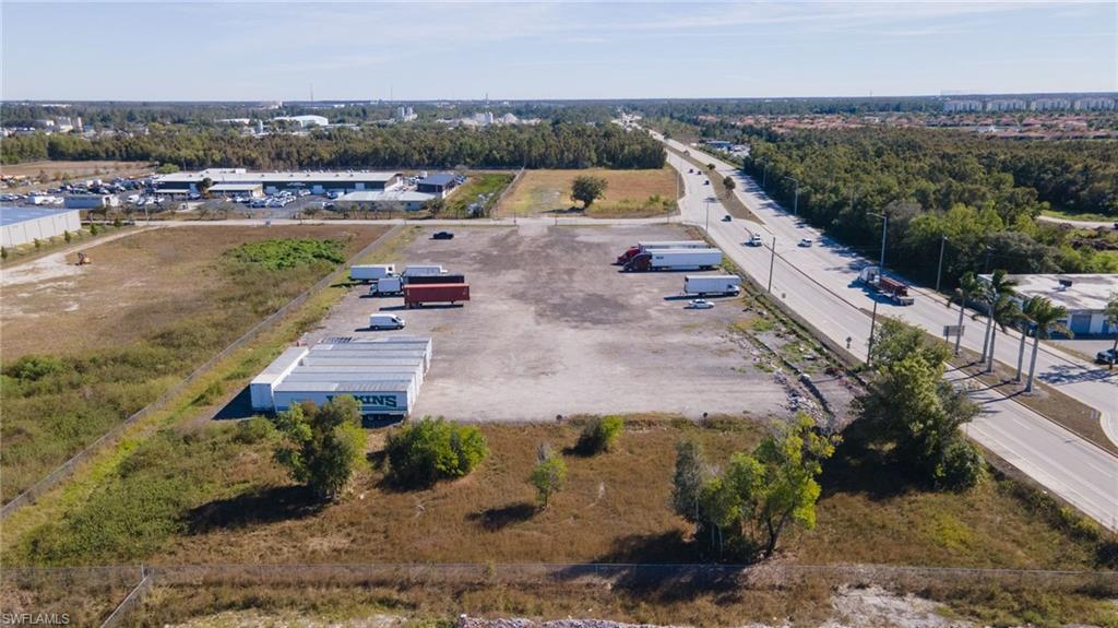 FORT MYERS - Land