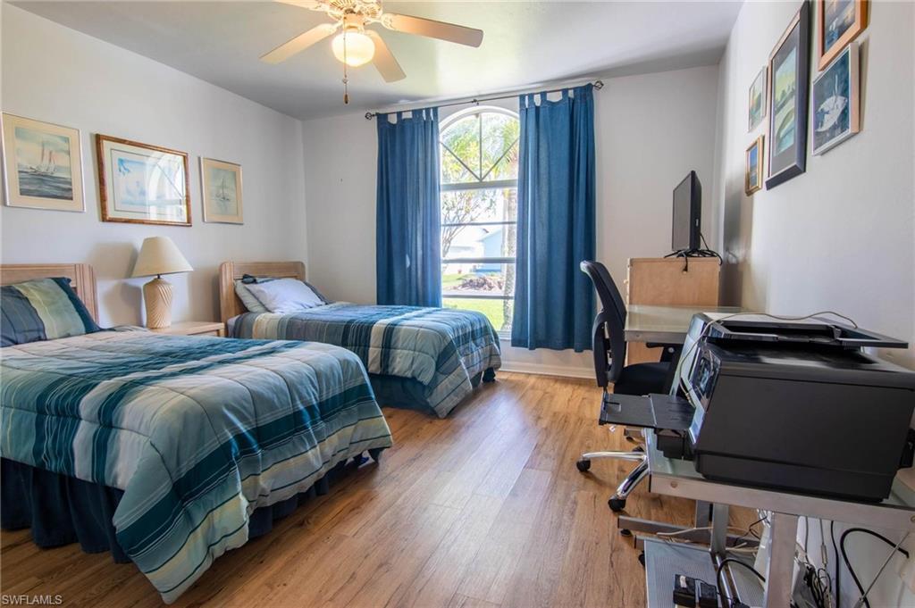 SABAL SPRINGS GOLF AND RACQUET CLUB - Residential