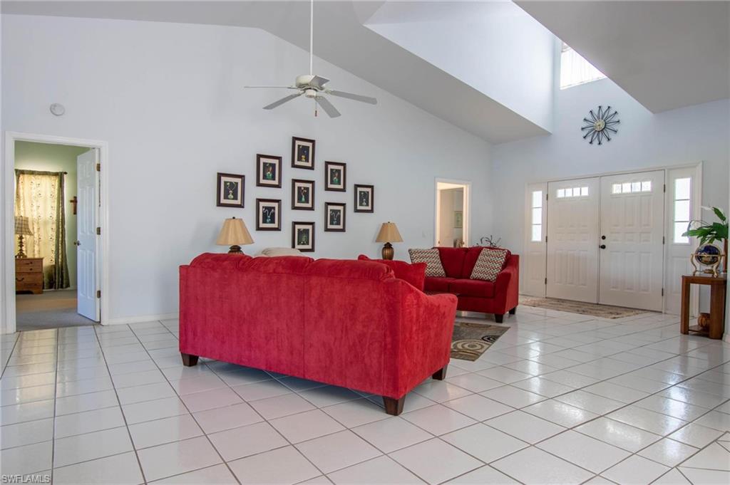 SABAL SPRINGS GOLF AND RACQUET CLUB - Residential