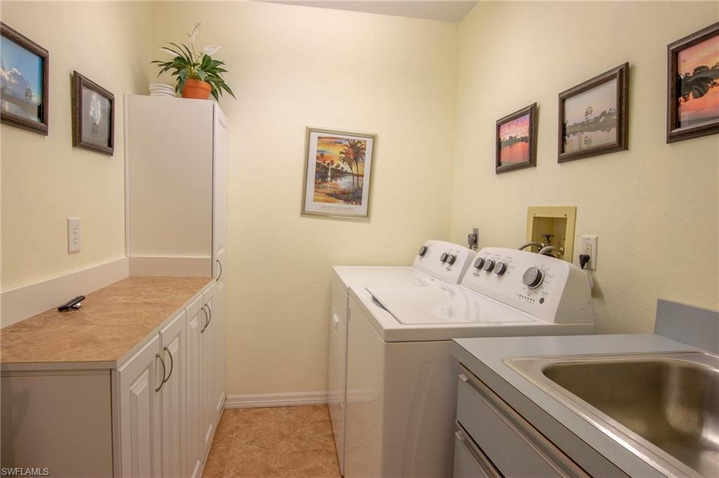 SABAL SPRINGS GOLF AND RACQUET CLUB - Residential