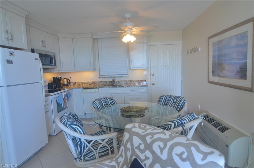 BEACH AND TENNIS CLUB - Residential