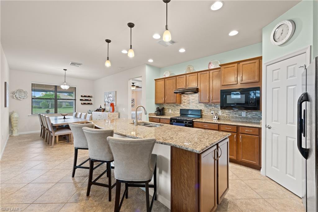 WINDING CYPRESS - Residential