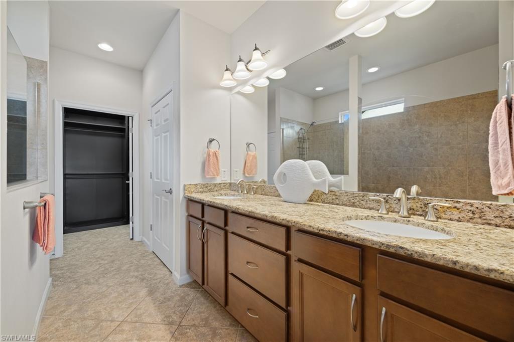 WINDING CYPRESS - Residential