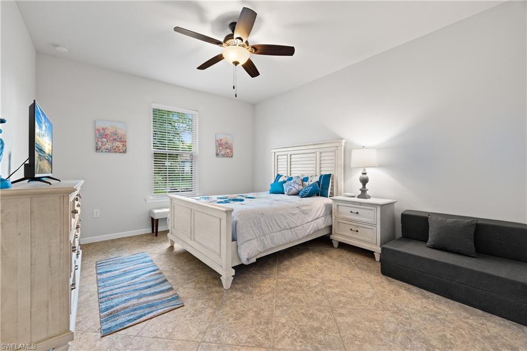 WINDING CYPRESS - Residential