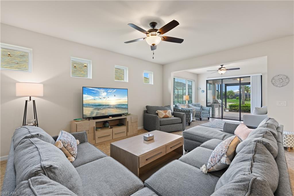 WINDING CYPRESS - Residential