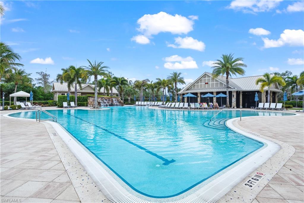 WINDING CYPRESS - Residential