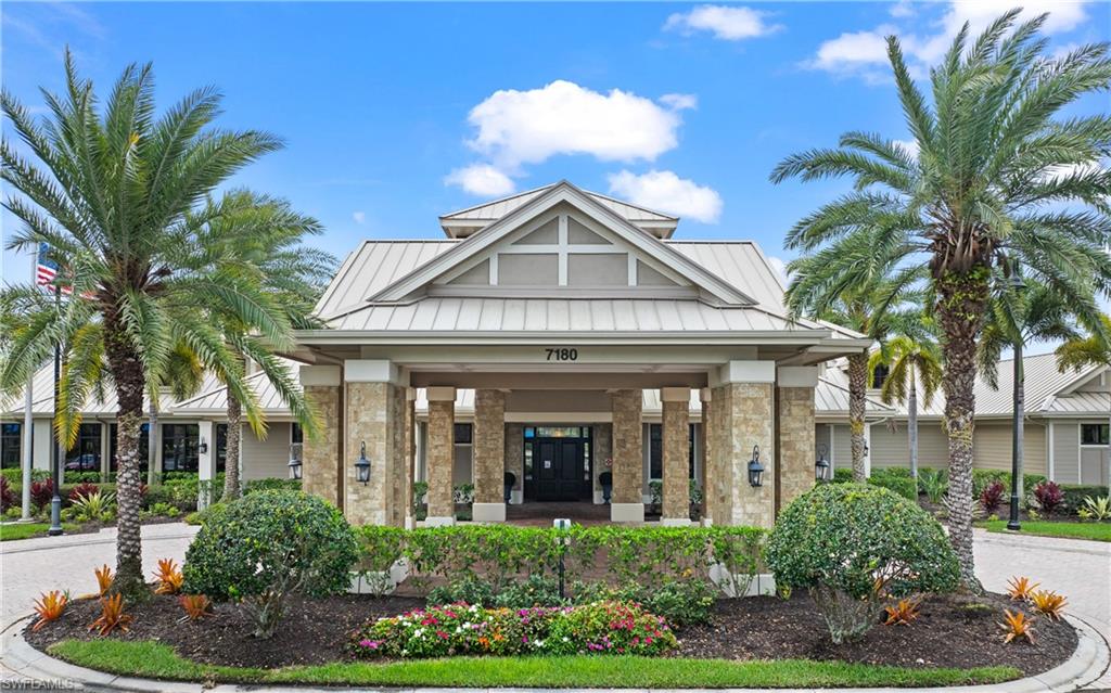 WINDING CYPRESS - Residential