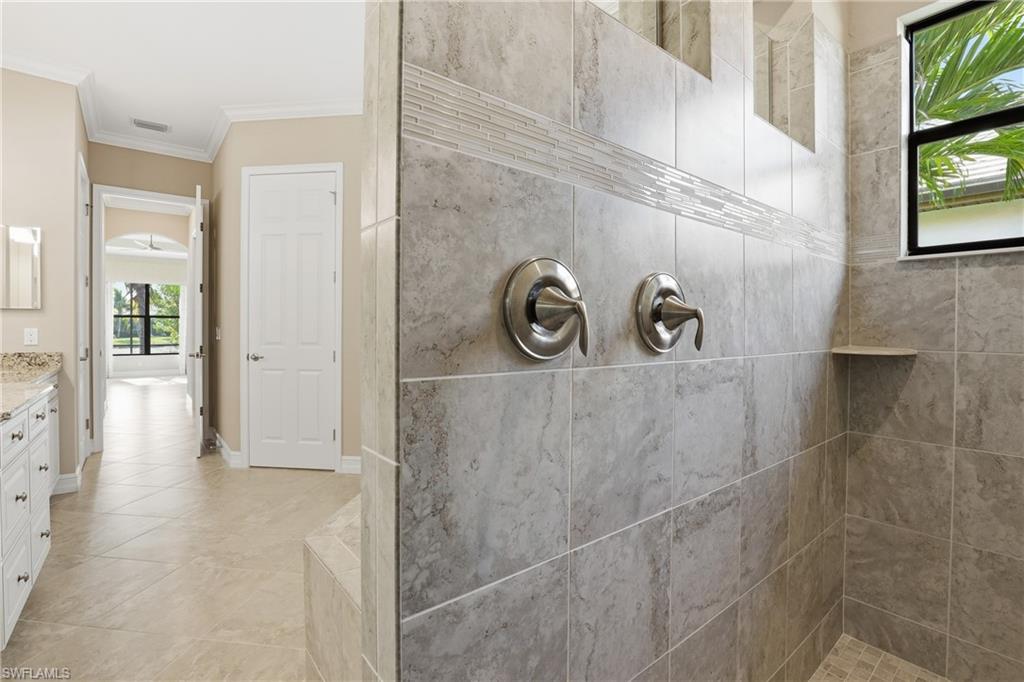 LAMORADA - Residential