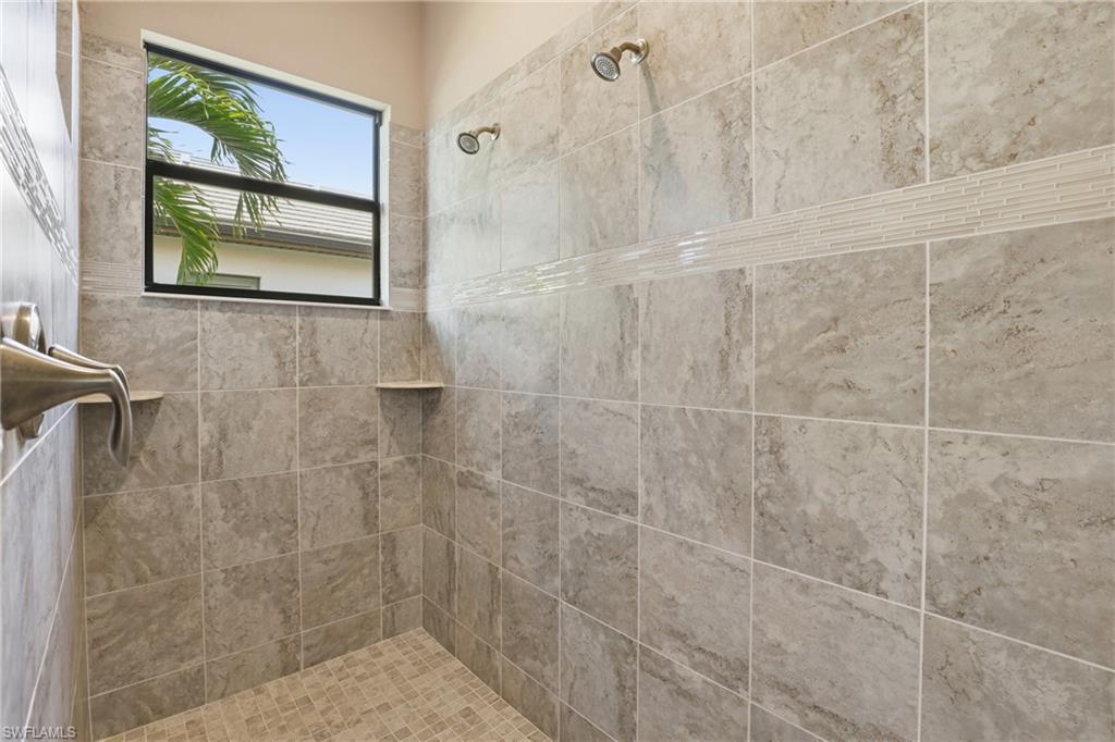 LAMORADA - Residential