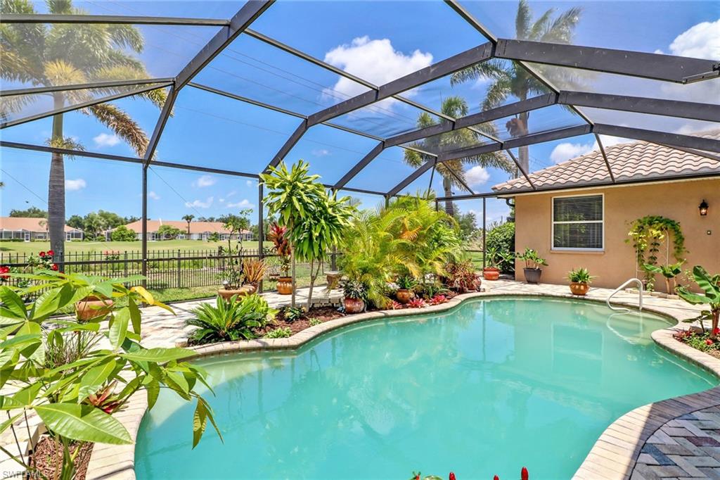 INDIGO LAKES - Residential