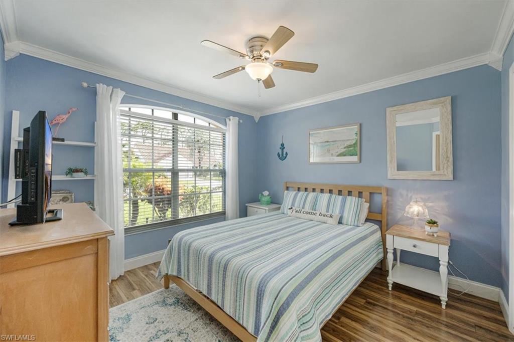 ROYAL WOOD - Residential